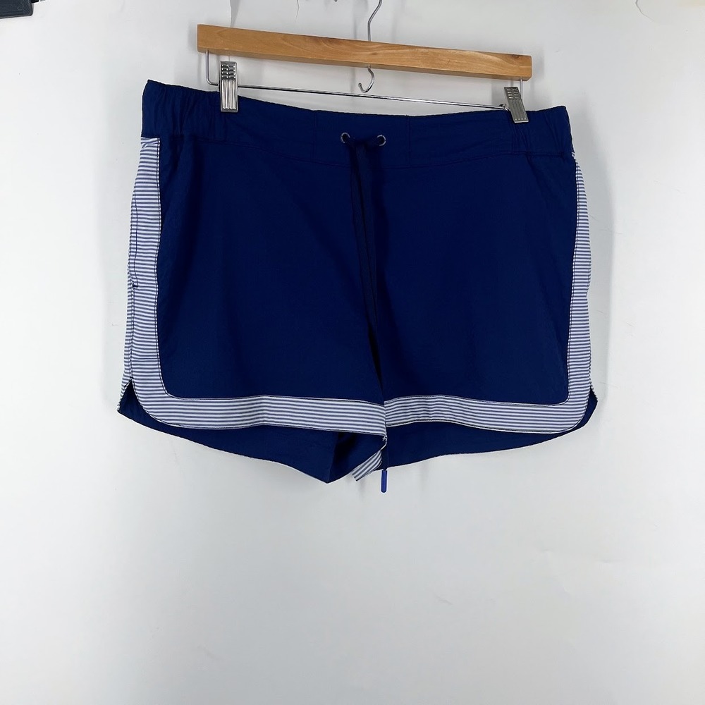 Vineyard Vines Performance Shorts Womens Large Navy Blue Striped Trim Activewear